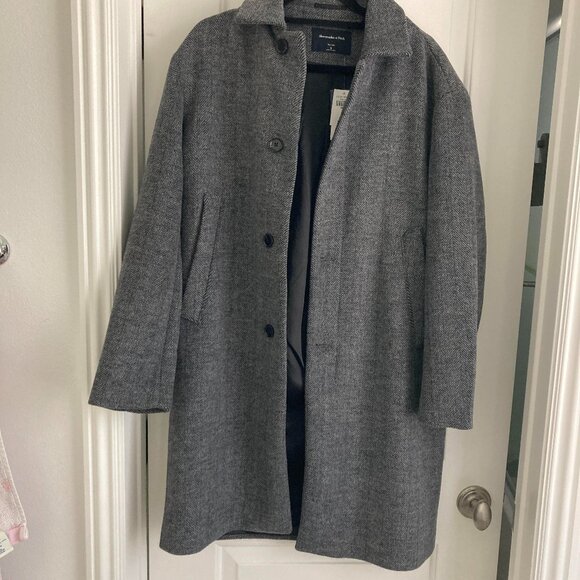 New Abercrombie Men Coat